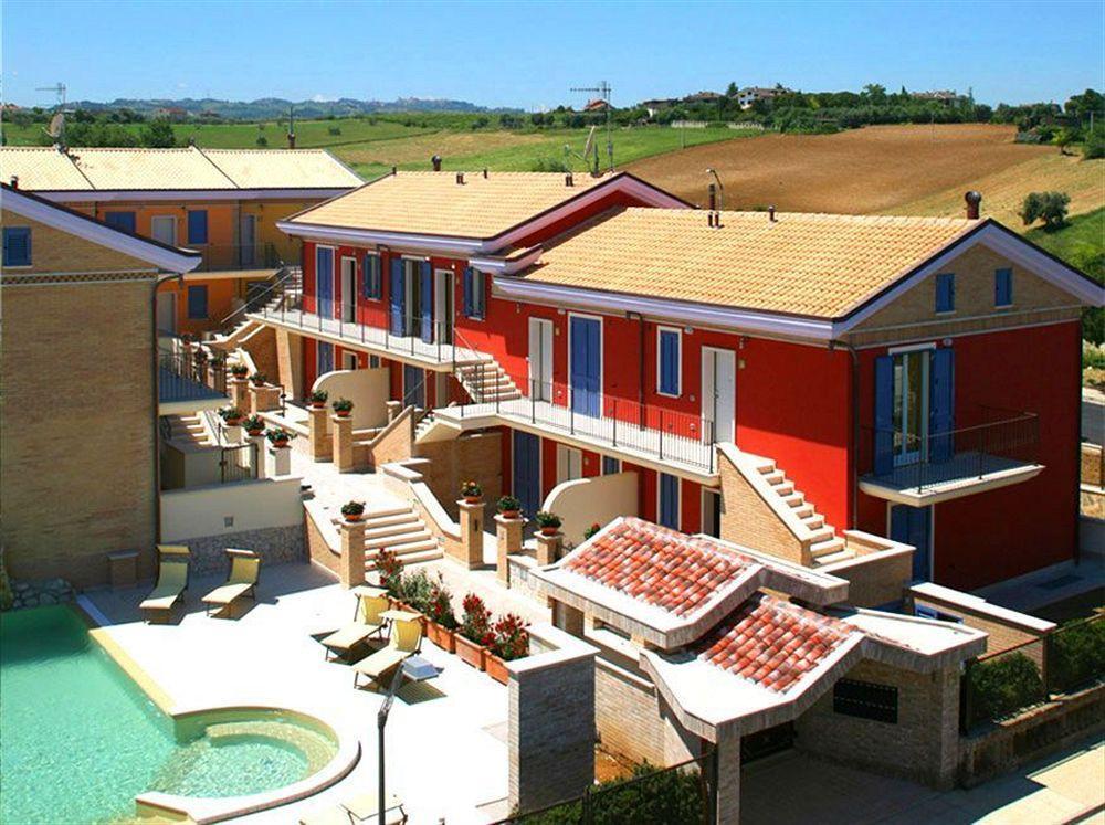 فندق كوبرا ماريتيمافي  Il Borghetto المظهر الخارجي الصورة